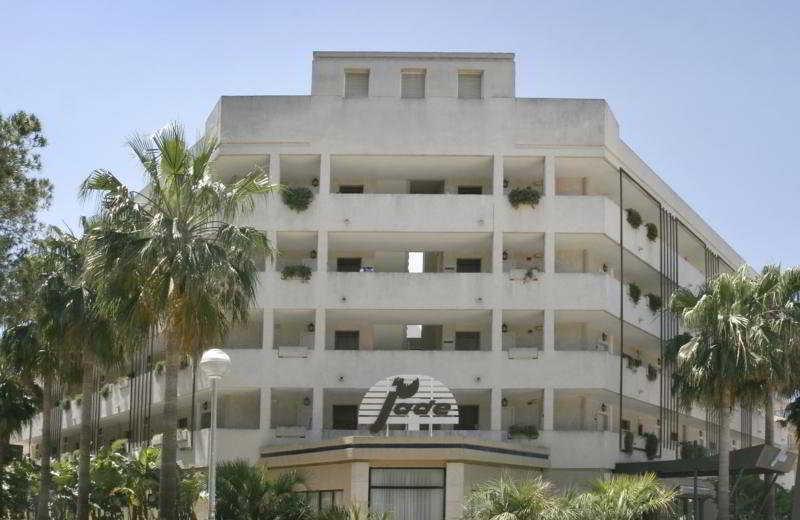 אל ארנל Apartamentos Jade מראה חיצוני תמונה